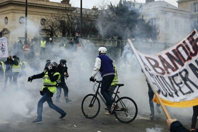گزارشی از اعتراضات دیروز معترضان جلیقه زرد در فرانسه