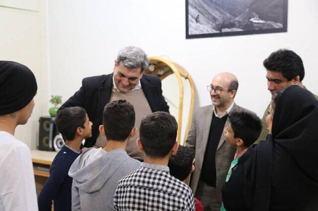 شهردار تهران: داشتن نوجوان کارتن خواب در شأن ایران و ایرانی نیست