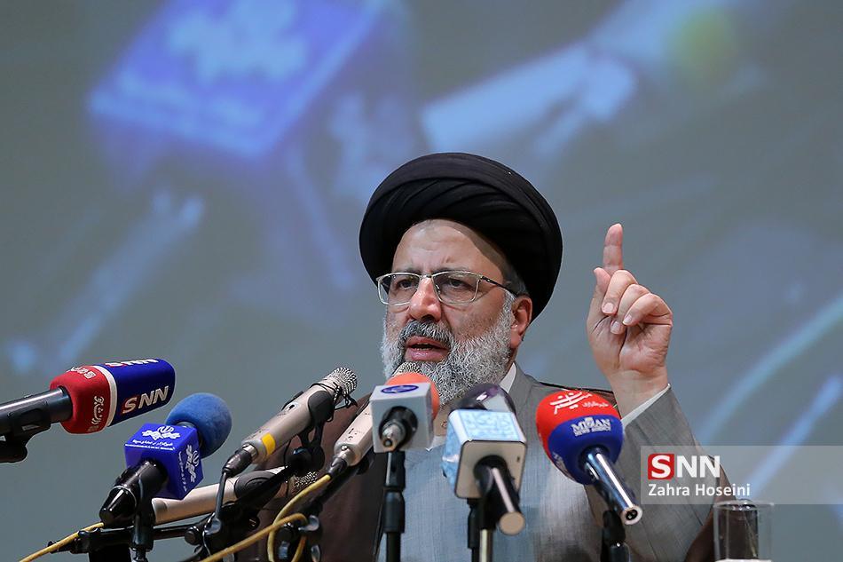 2 خواسته رئیسی از ستاد مبارزه با قاچاق کالا و ارز 2 خواسته رئیسی از ستاد مبارزه با قاچاق کالا و ارز